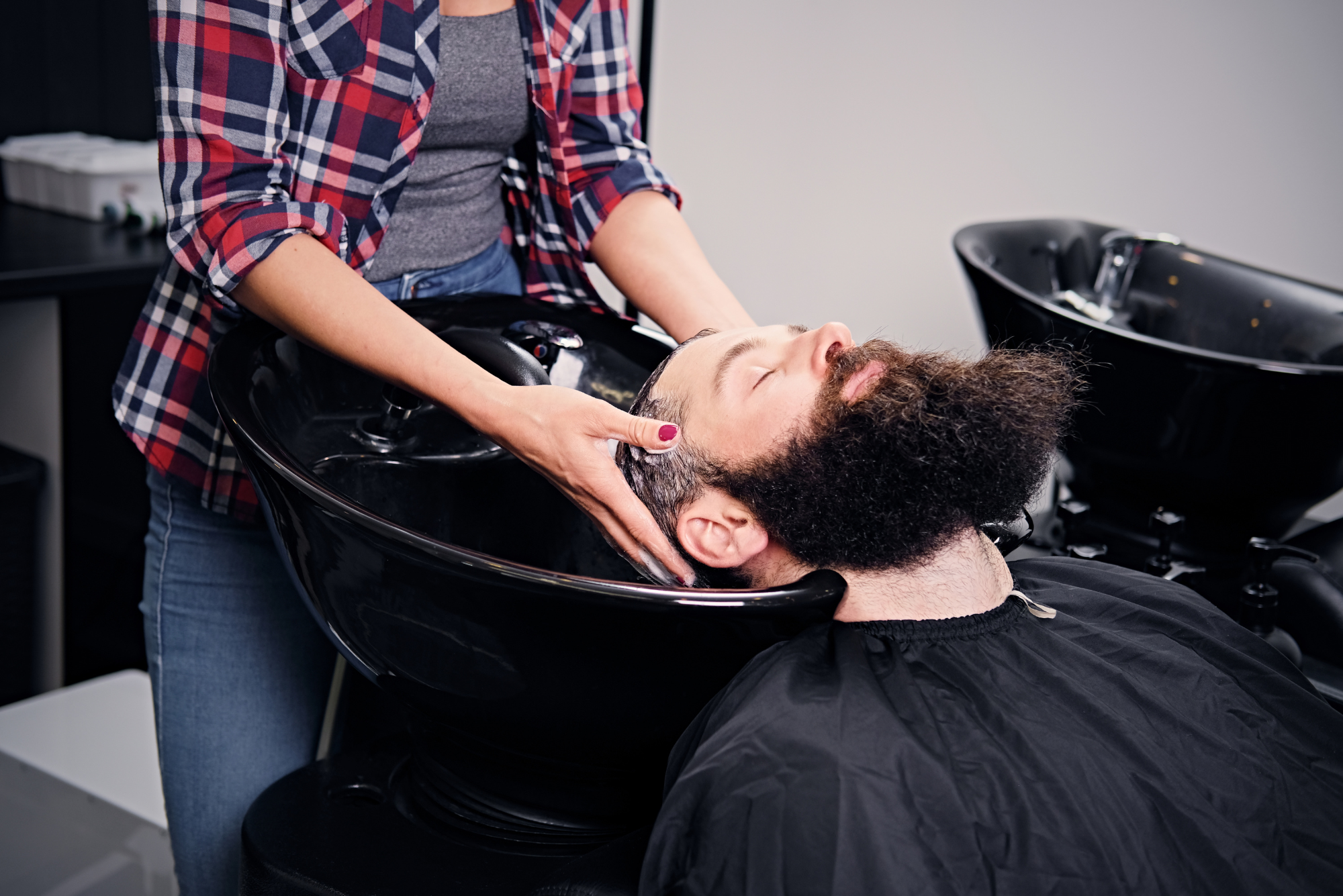 Men's Hair & Beard