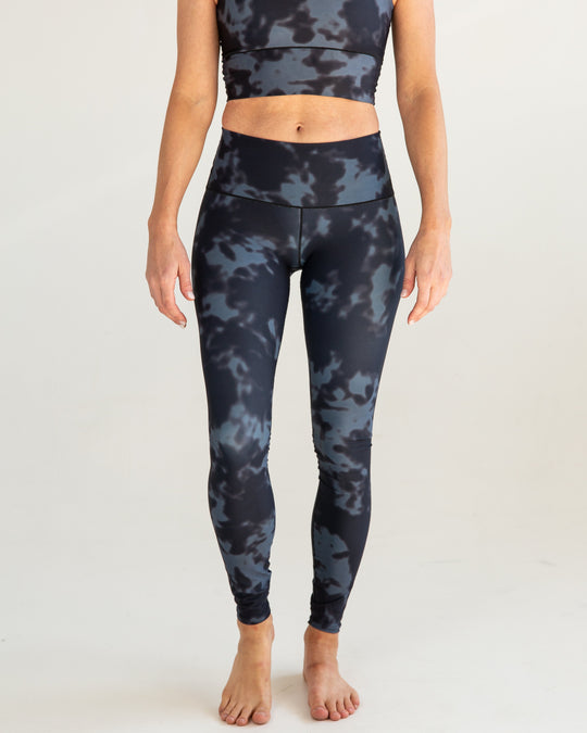 Yoga Pants | Colorado Threads | Black Fog Yoga Pants