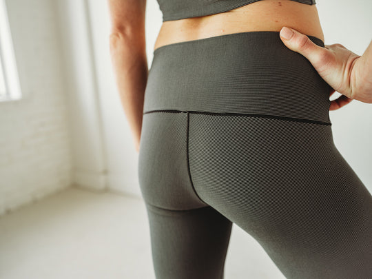 Yoga Pants | Colorado Threads | Grey Microstripe Yoga Pants